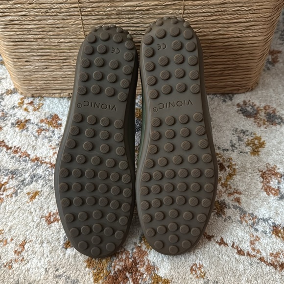 Vionic Women's Sage Green Elora Loafers - Picture 2 of 6